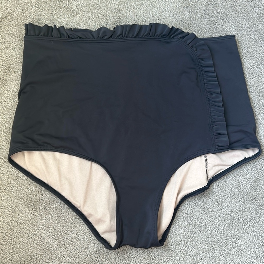 ☀️ Kortni Jeane High-Waisted Bottoms 🖤